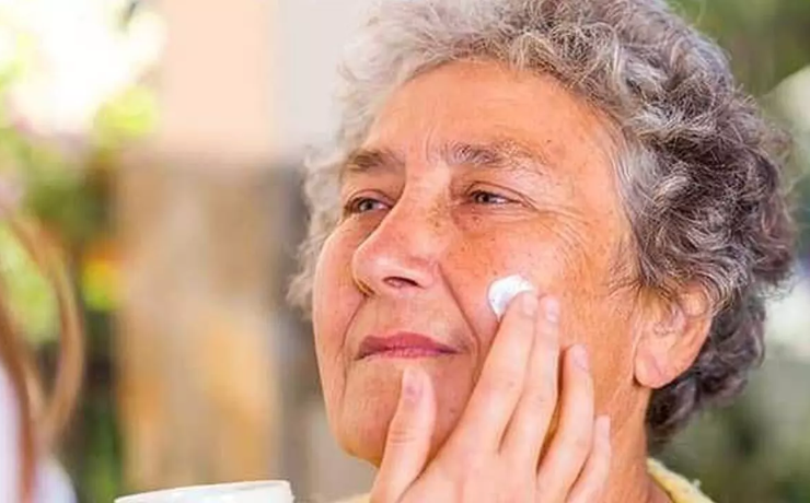 How to take care of your skin after the age of 40 - Hashtag Magazine